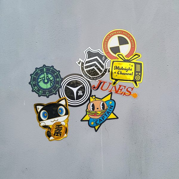 Persona 3 - Gekkoukan Primary High School Metallic Sticker Online - Image 3
